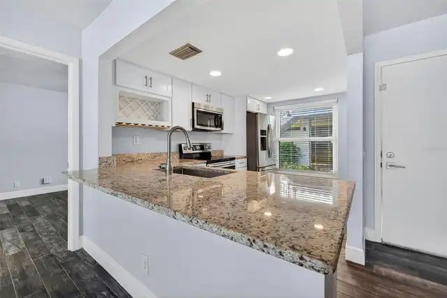 Listing Photo 7