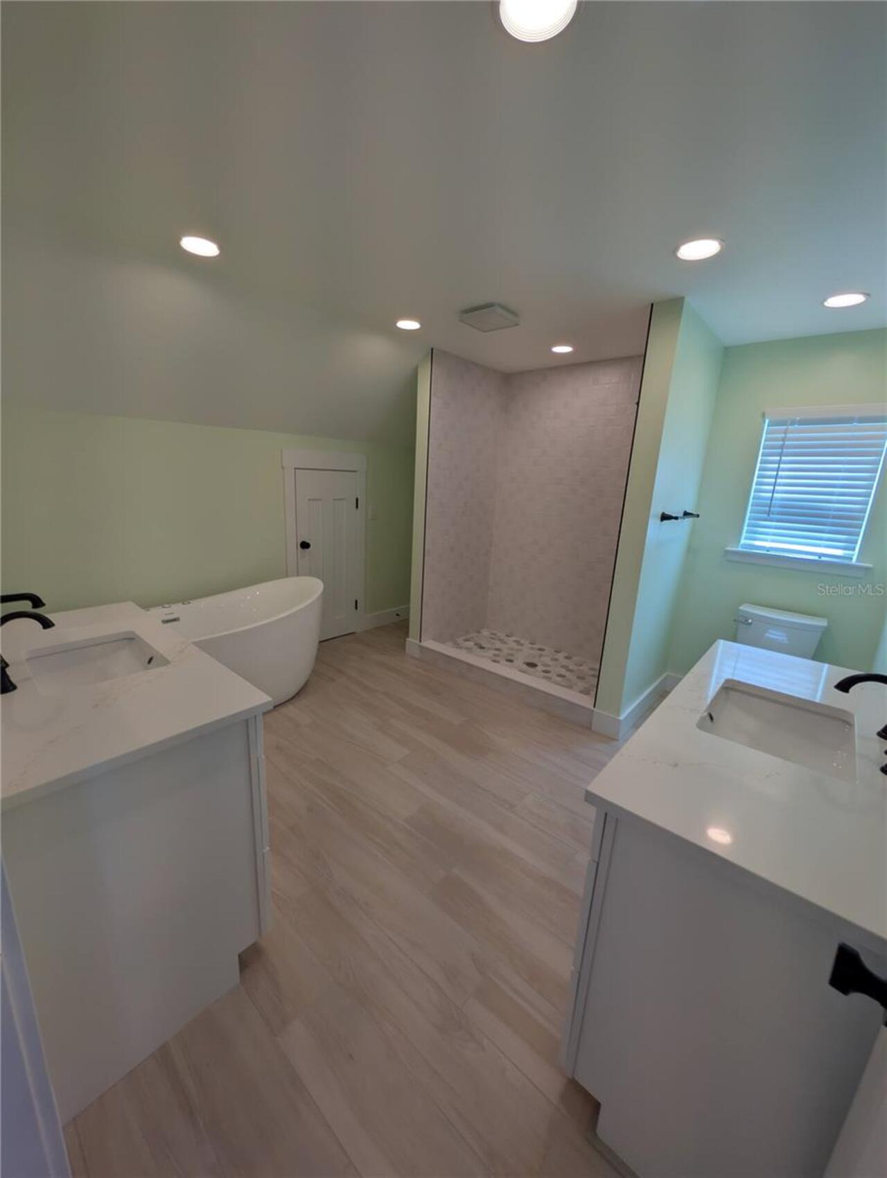 Listing Photo 26