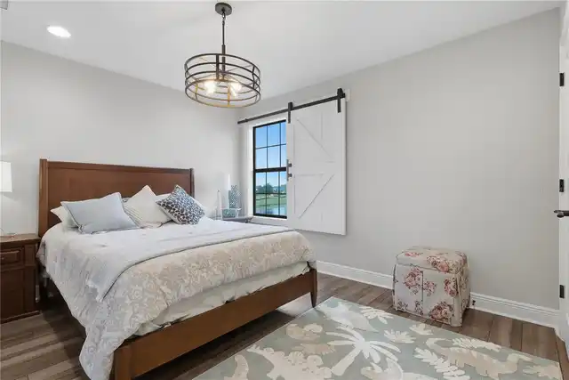 Listing Photo 21