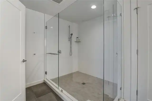 Listing Photo 43