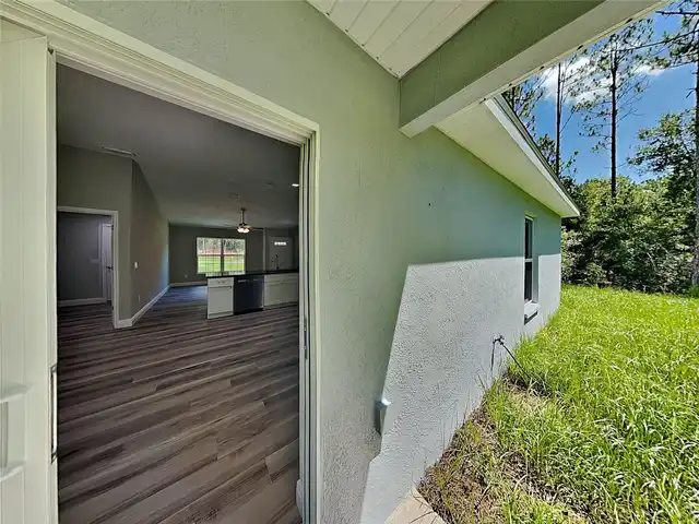 Listing Photo 14