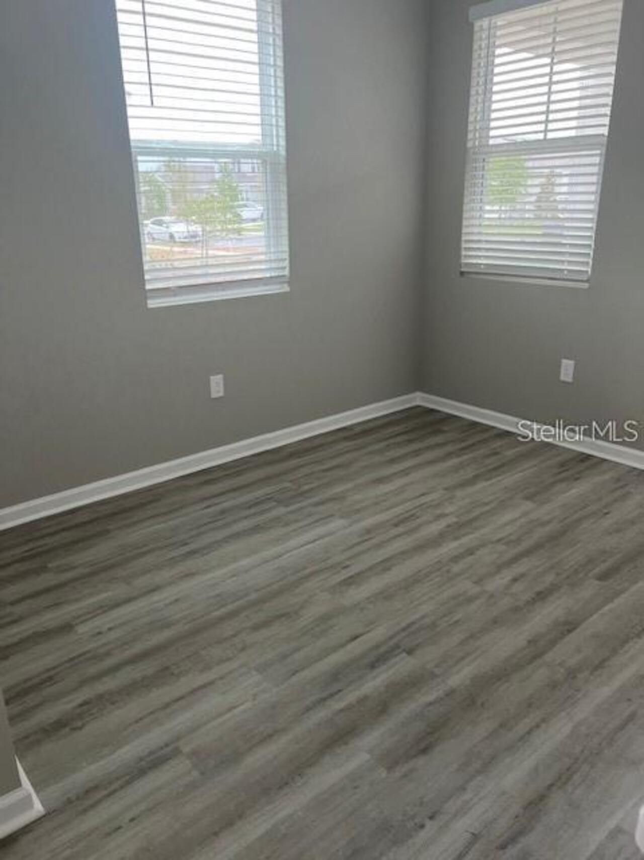 Listing Photo 8