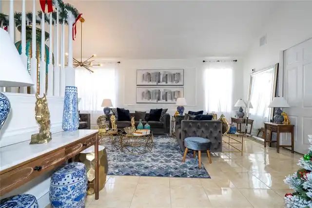 Listing Photo 10