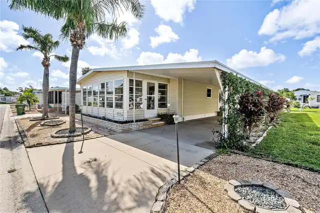 Listing Photo 11