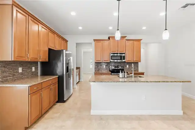 Listing Photo 14