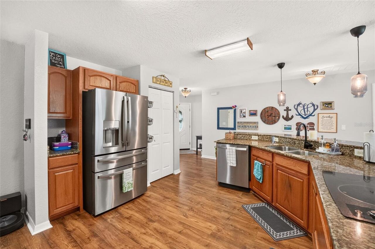 Listing Photo 14