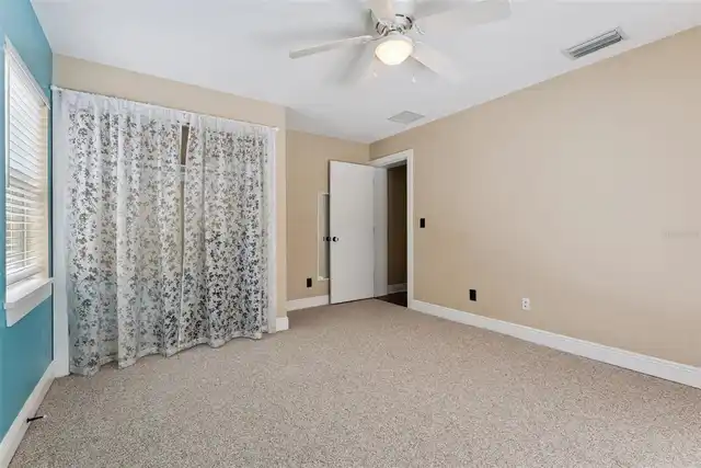 Listing Photo 29