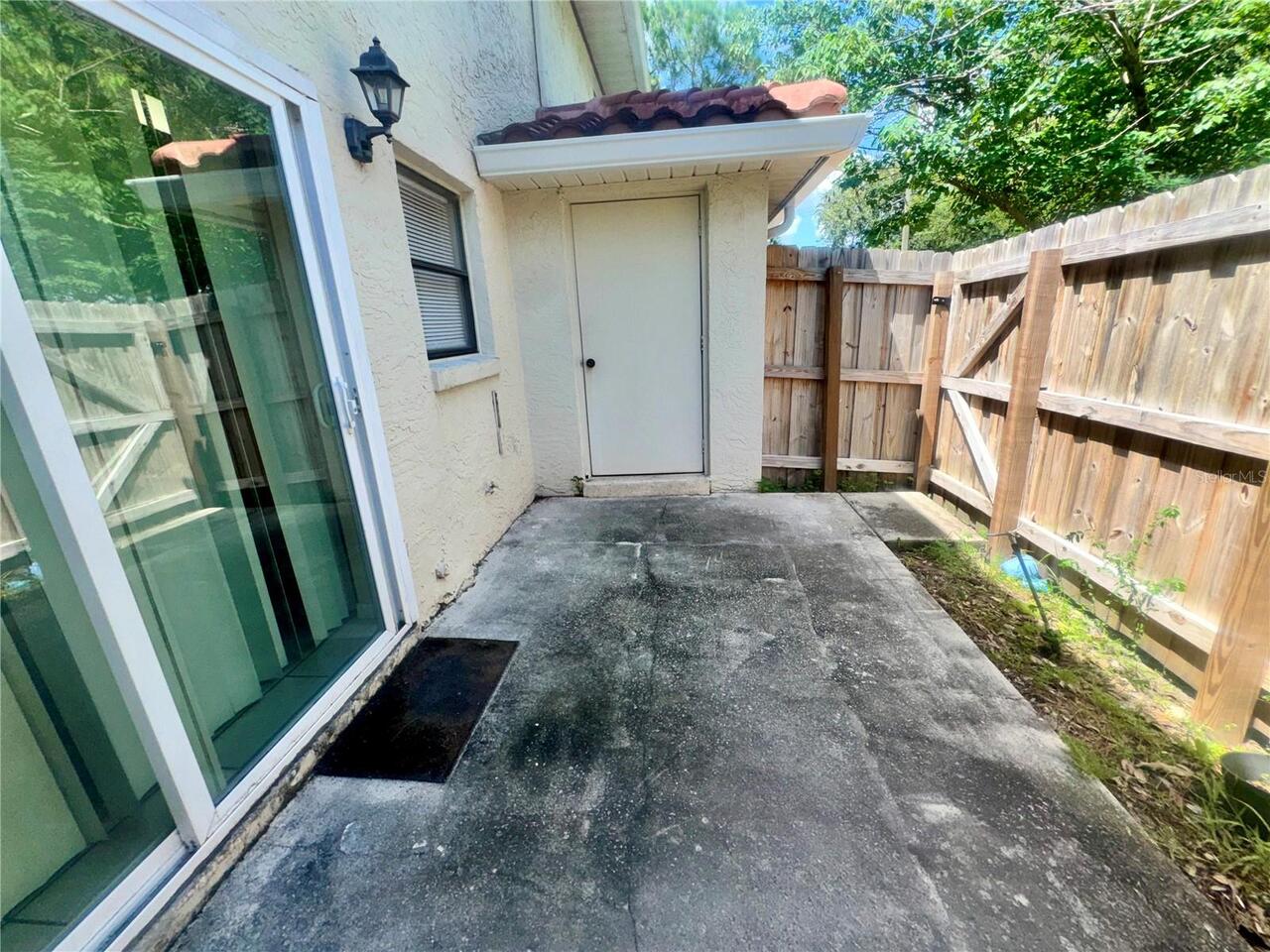 Listing Photo 12