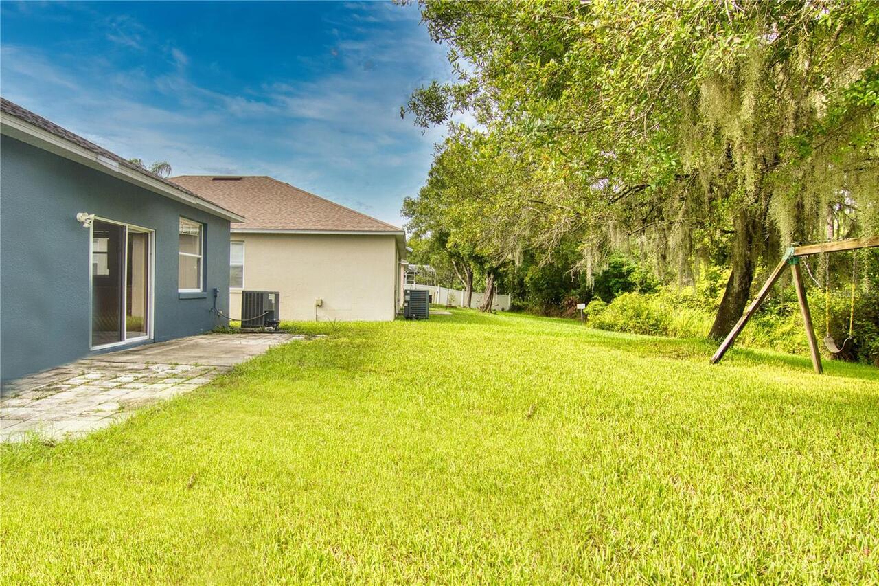Listing Photo 10