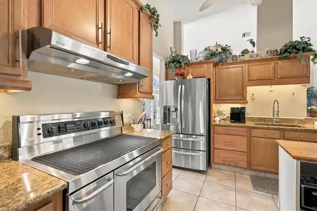 Listing Photo 18