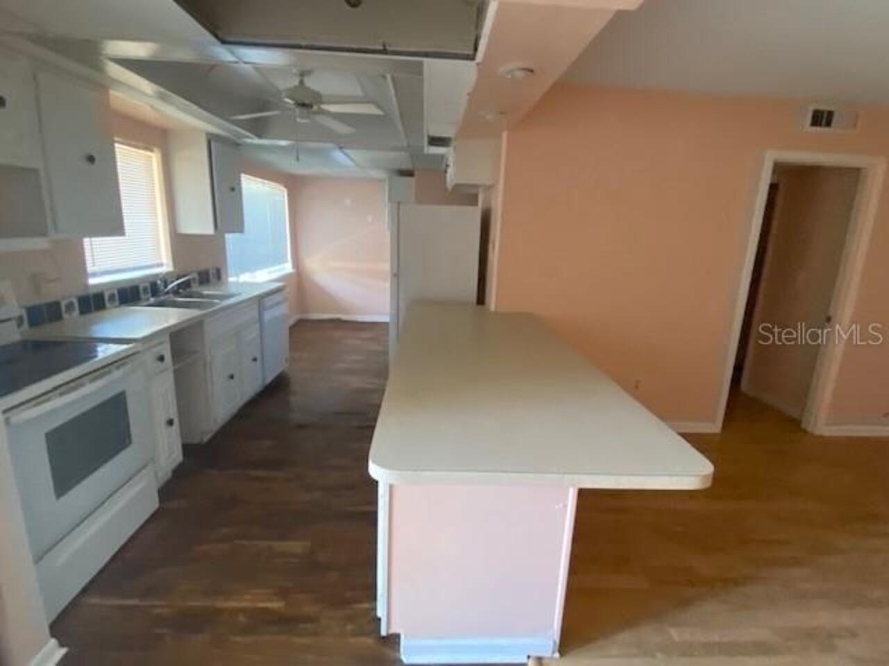 Listing Photo 9