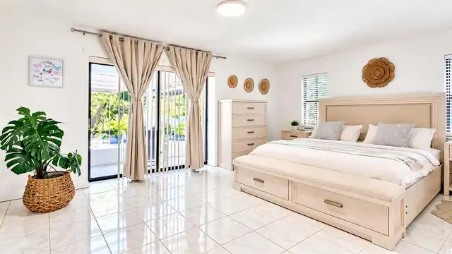 Listing Photo 10