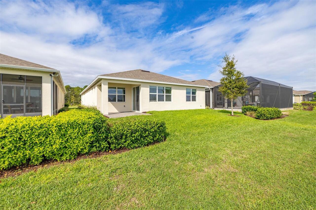 Listing Photo 11
