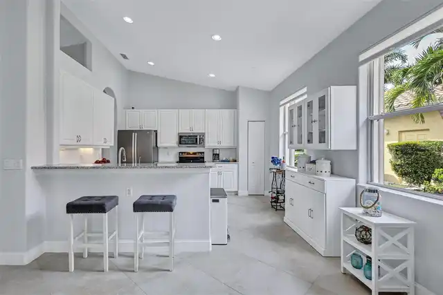 Listing Photo 19