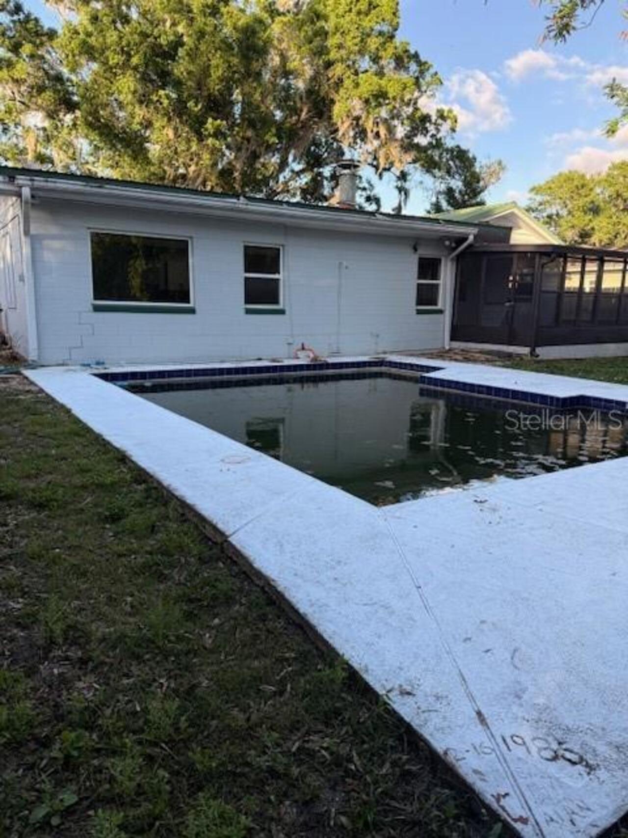 Listing Photo 11