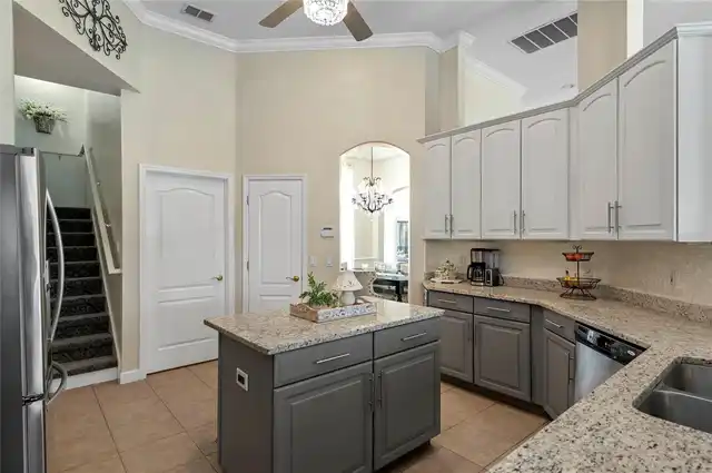 Listing Photo 19
