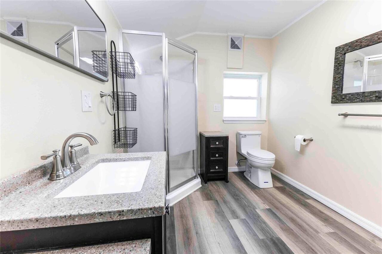 Listing Photo 16