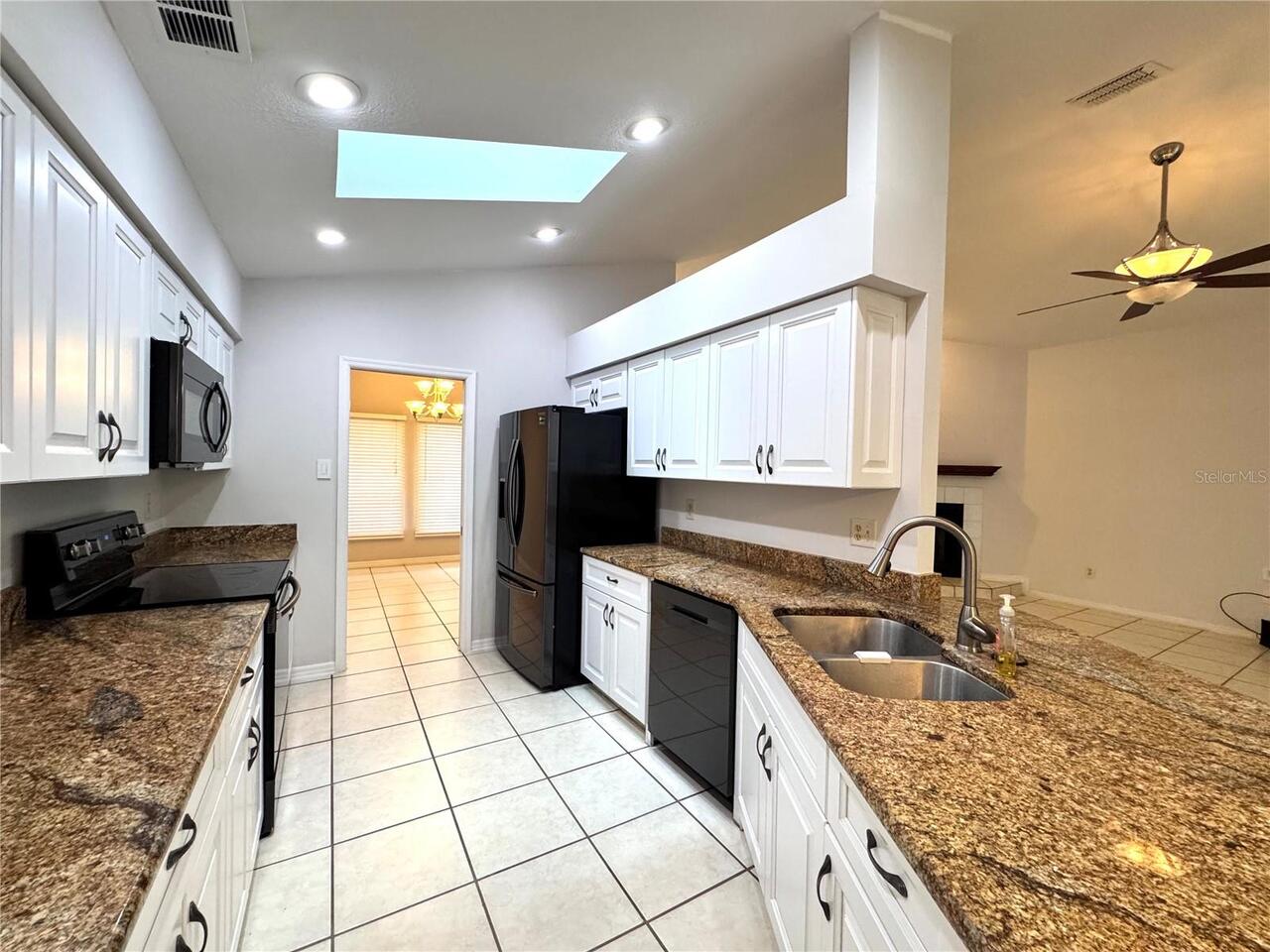 Listing Photo 8