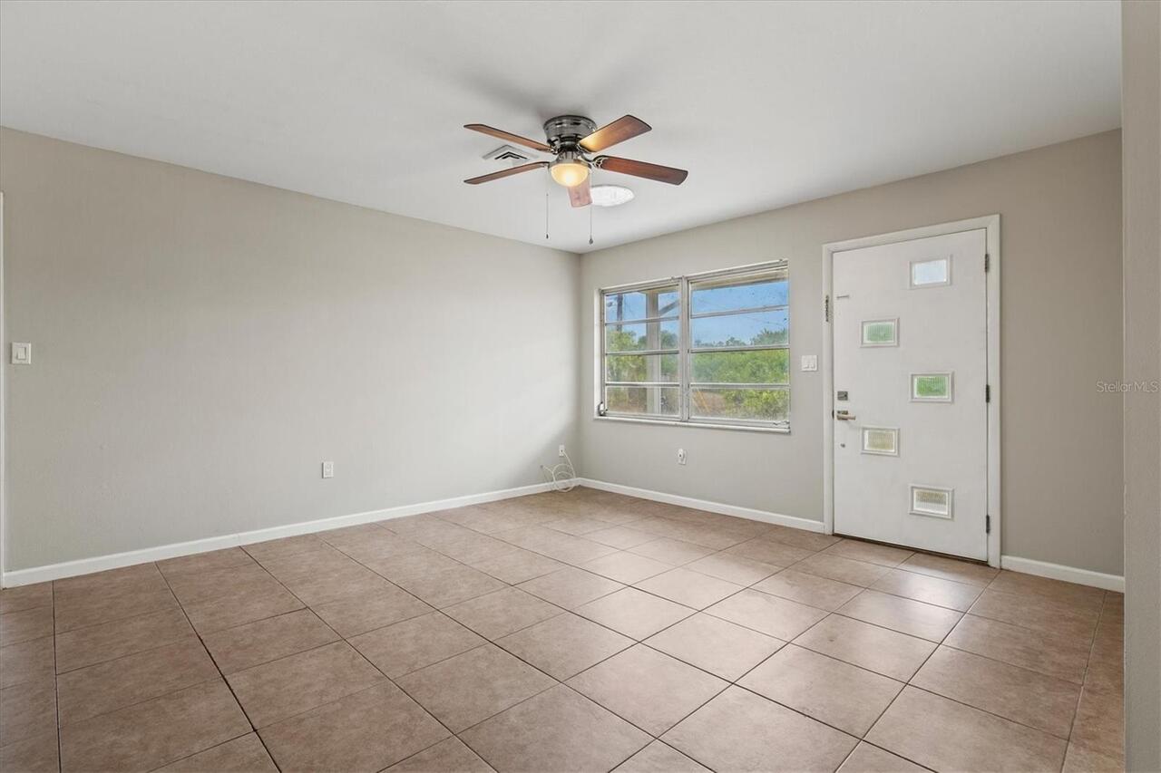 Listing Photo 9