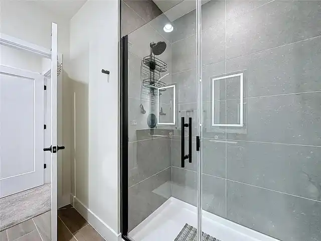 Listing Photo 20