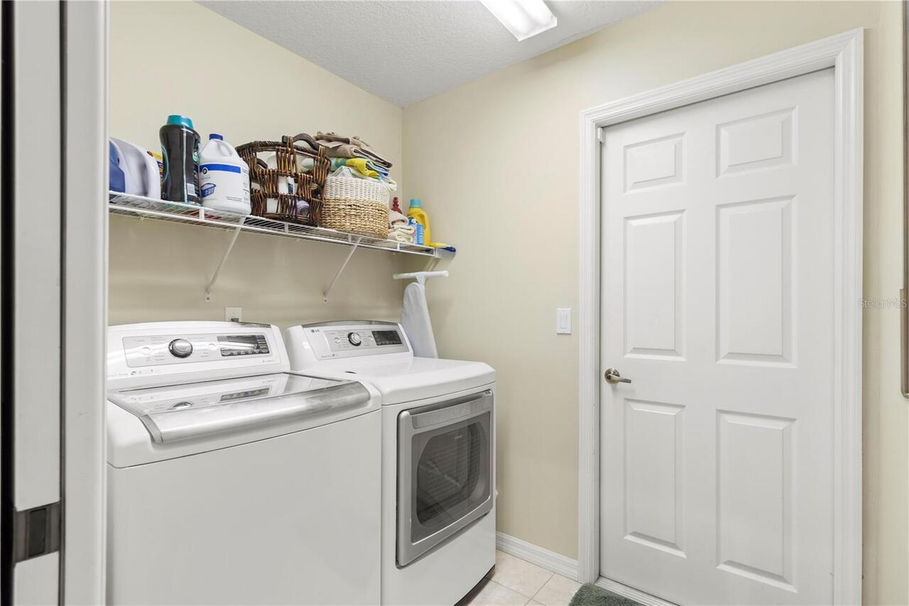 Listing Photo 12