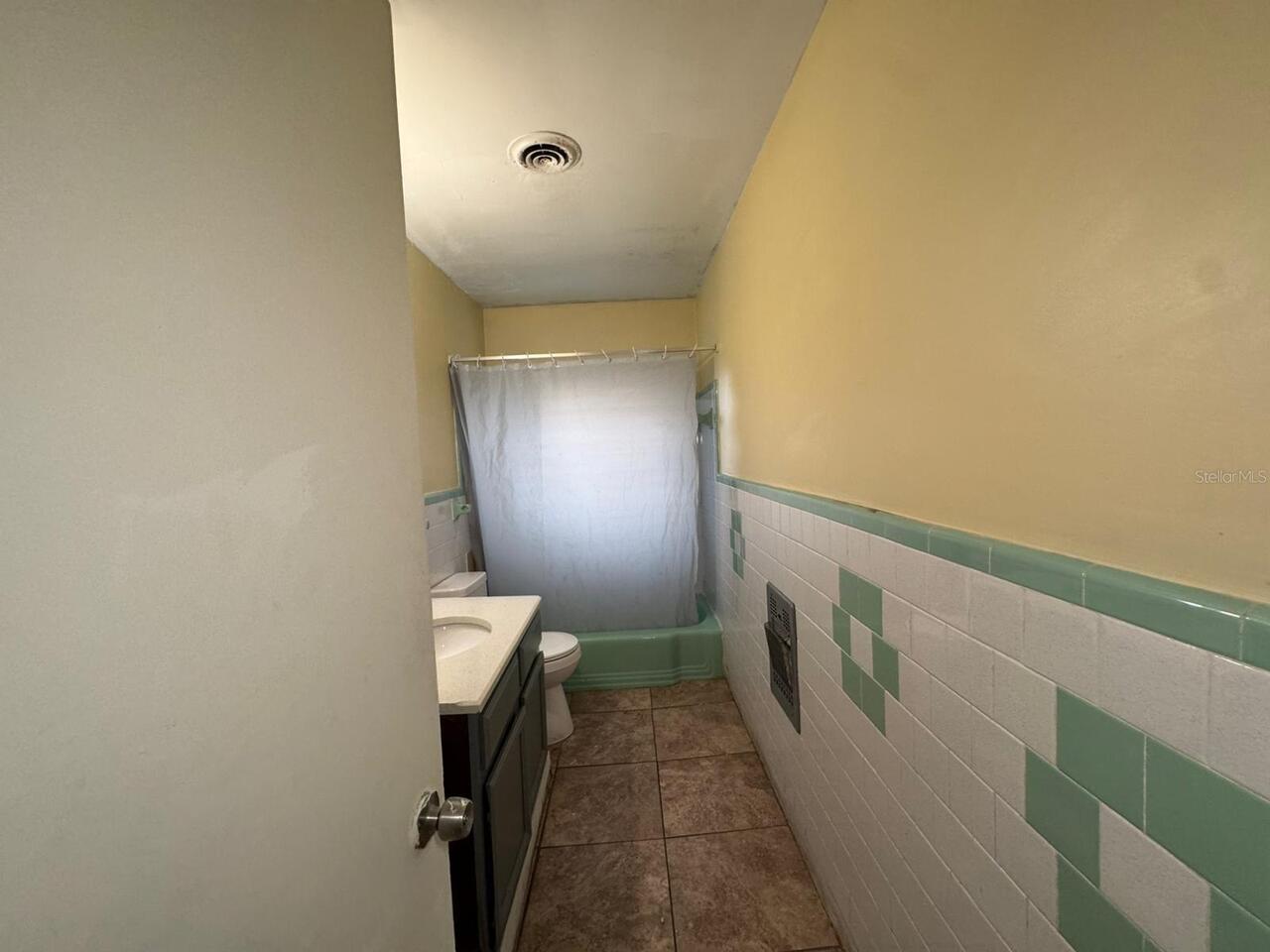Listing Photo 10