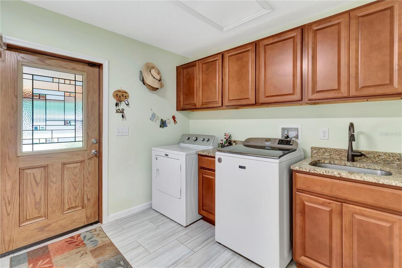 Listing Photo 17