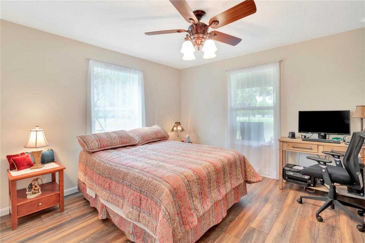 Listing Photo 18
