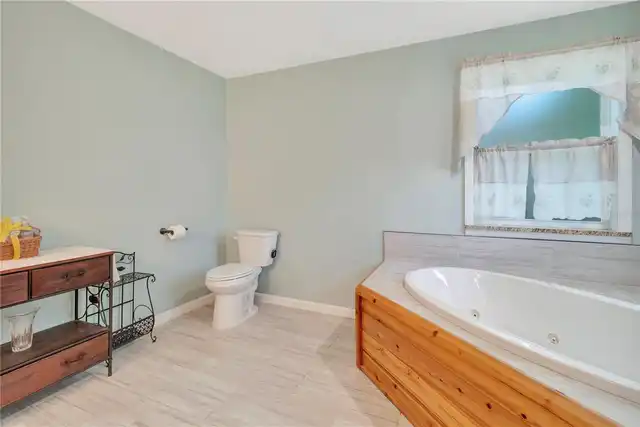 Listing Photo 27
