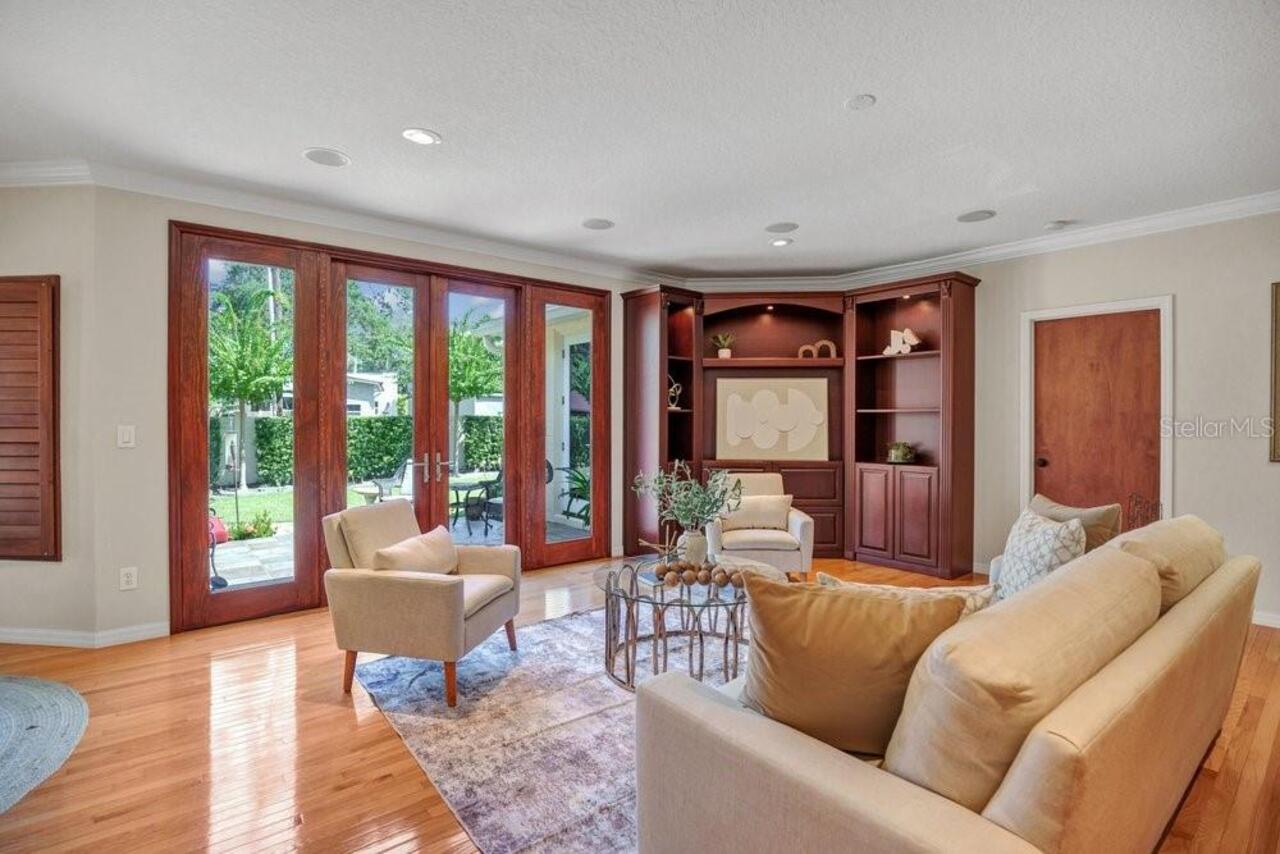 Listing Photo 11