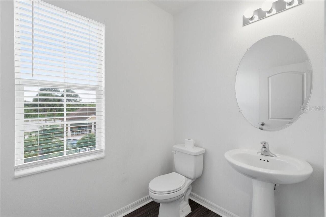 Listing Photo 9