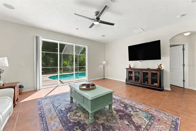 Listing Photo 22