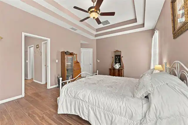 Listing Photo 25