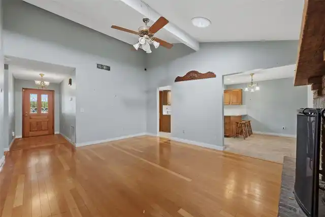Listing Photo 13