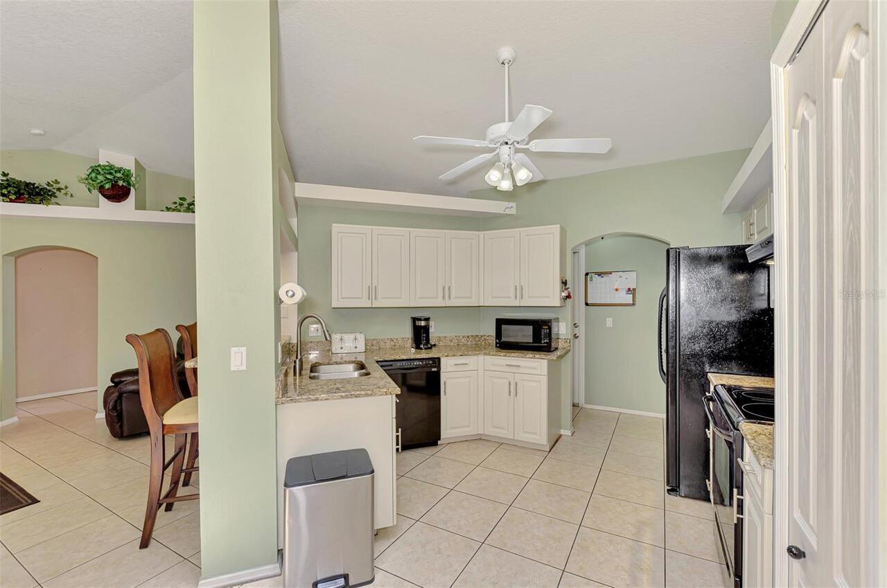 Listing Photo 17