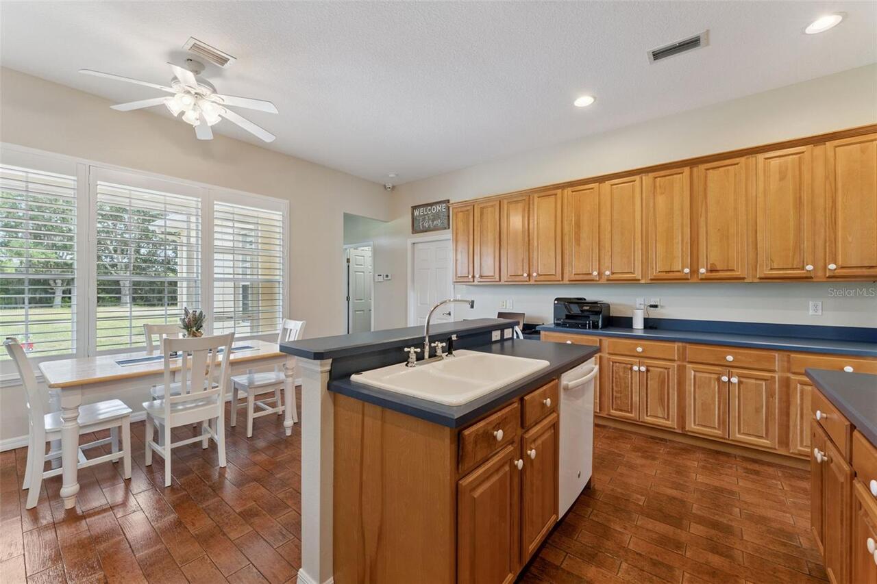 Listing Photo 16