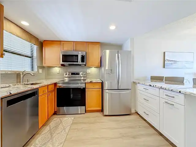 Listing Photo 10