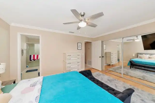 Listing Photo 9
