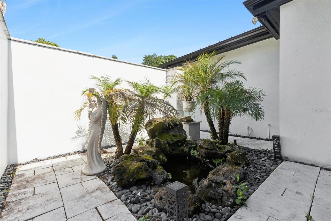 Listing Photo 10