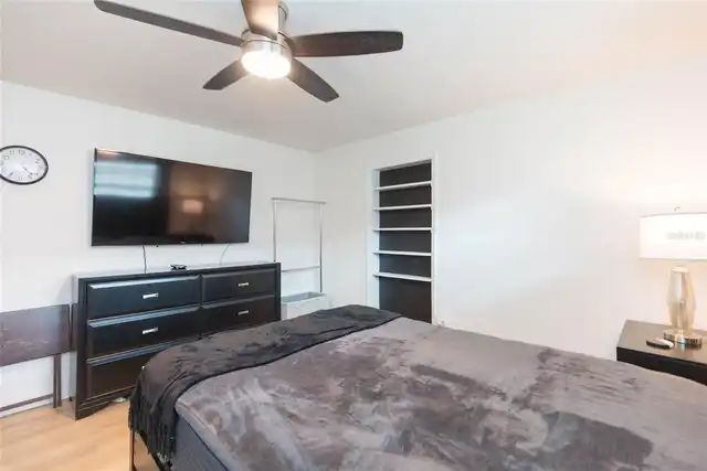 Listing Photo 18