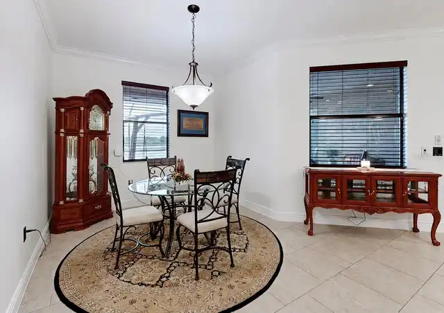 Listing Photo 17