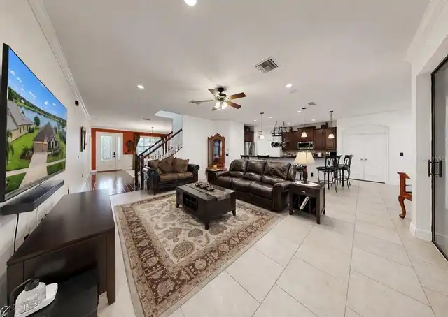 Listing Photo 19