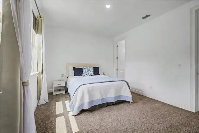 Listing Photo 42