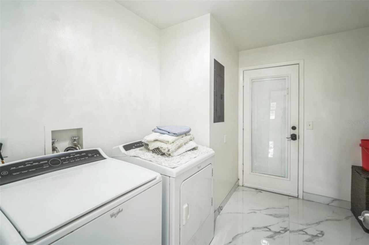 Listing Photo 16