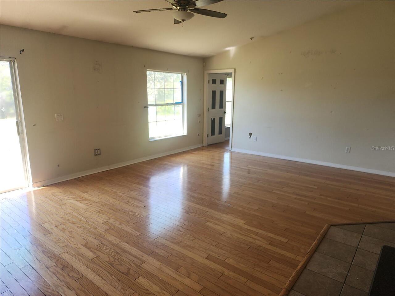 Listing Photo 7