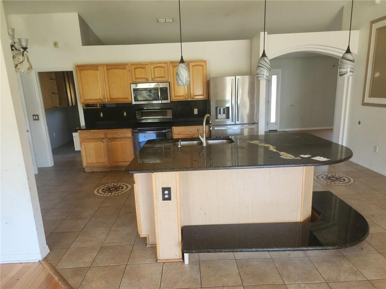 Listing Photo 9