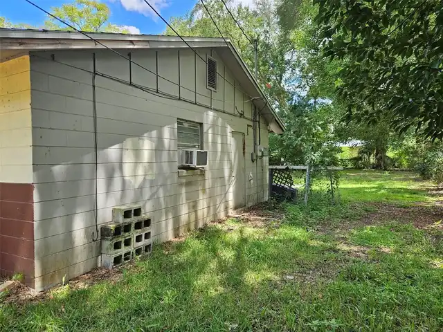 Listing Photo 7