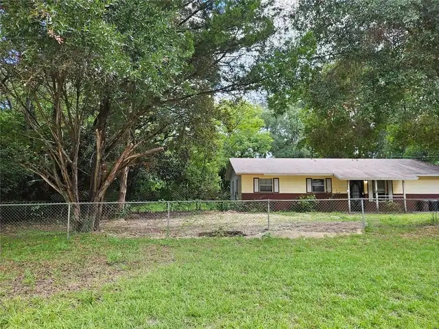 Listing Photo 9