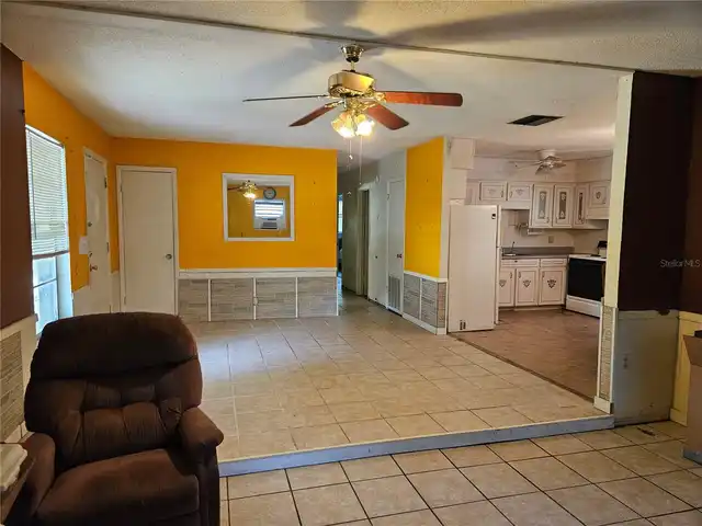 Listing Photo 12