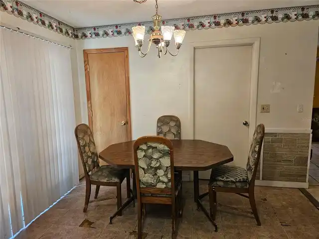 Listing Photo 14